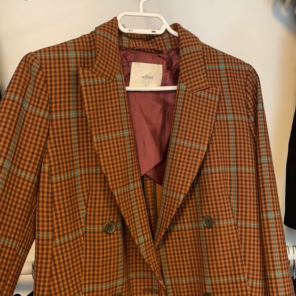 Women’s Aritzia jacket - Picture 1 of 3